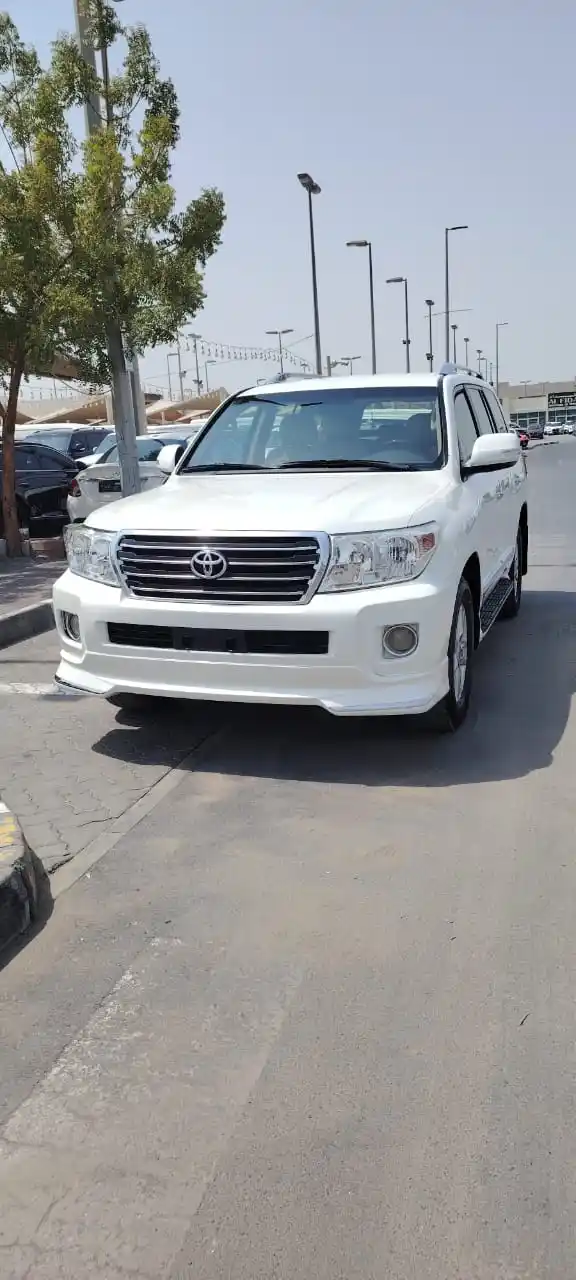 Toyota Land Cruiser 2014