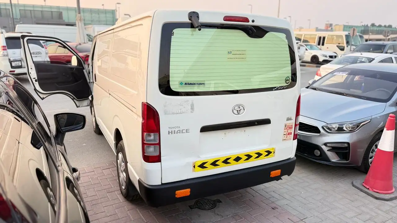 Toyota Hiace 2017