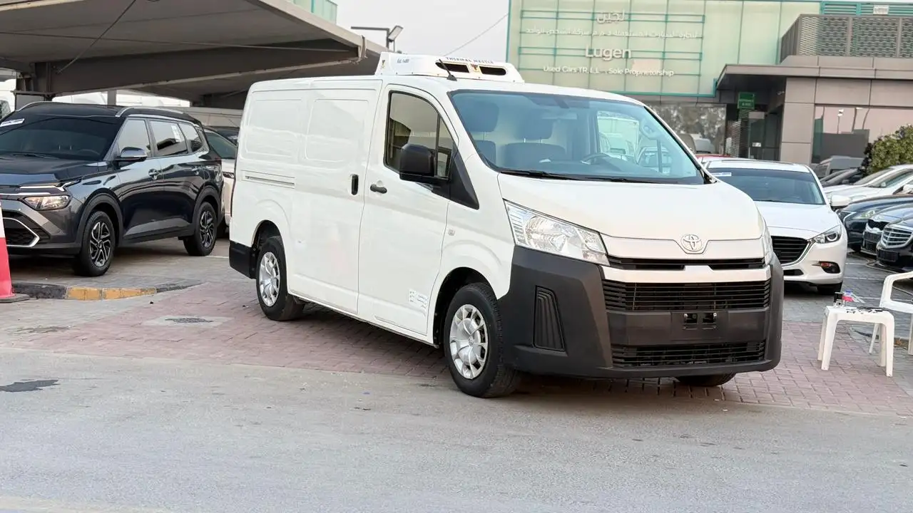 Toyota Hiace 2021
