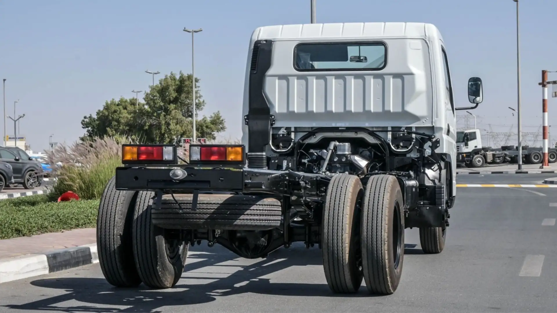 Mitsubishi Canter 2025