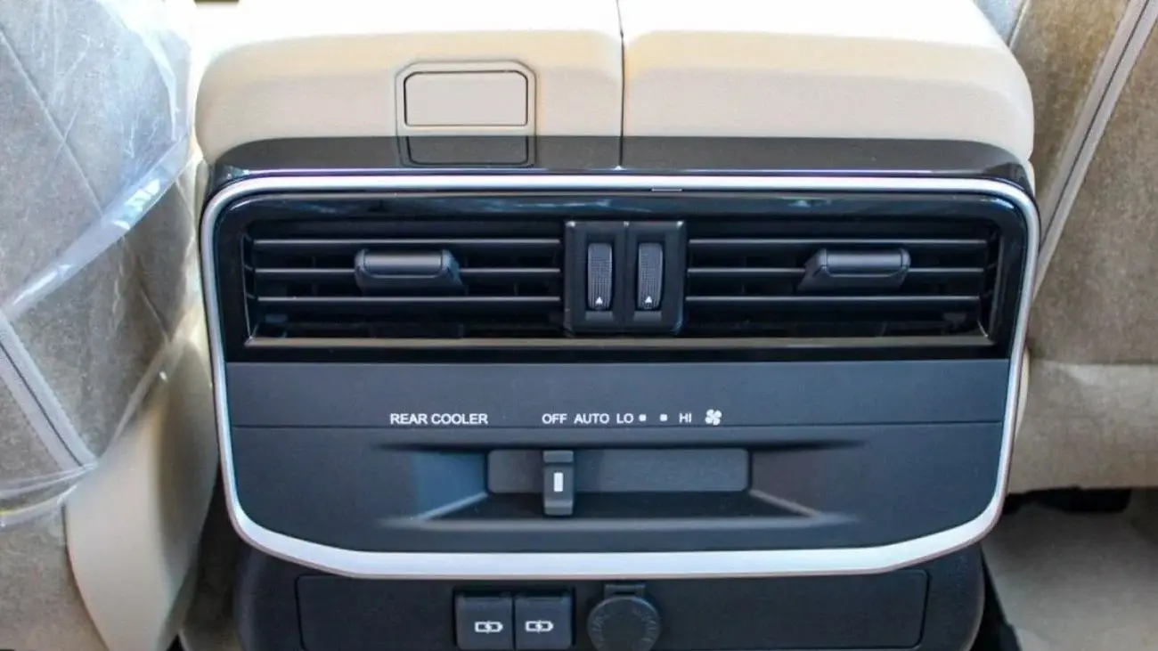 تويوتا لاند كروزر 2022 3.3L