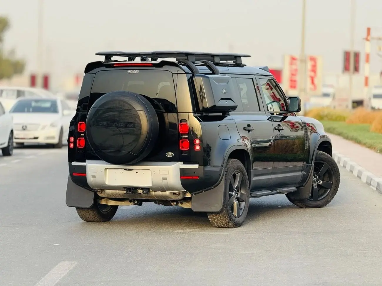 لاند روفر ديفندر 2022 2L