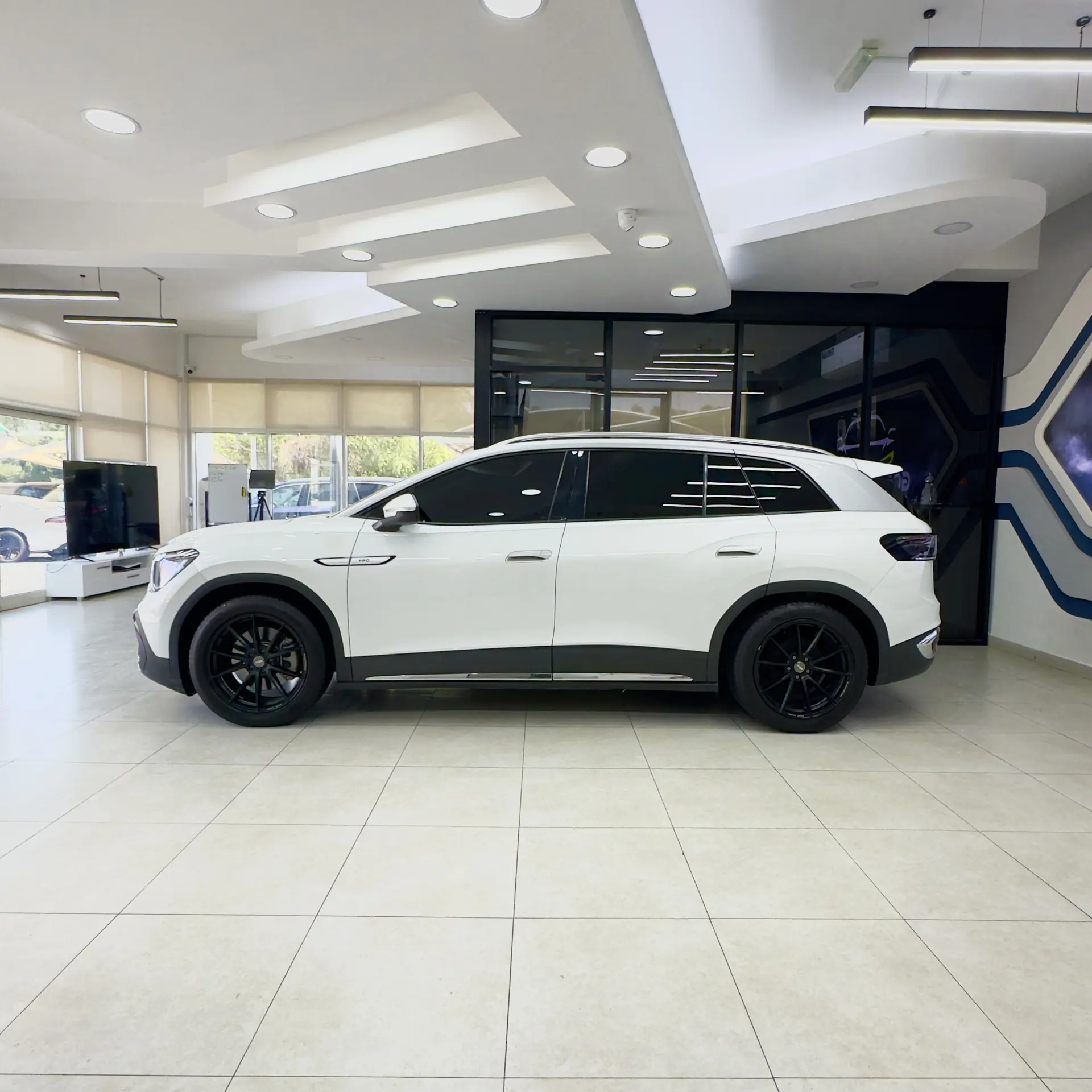 فولكس واجن ID.6 2022