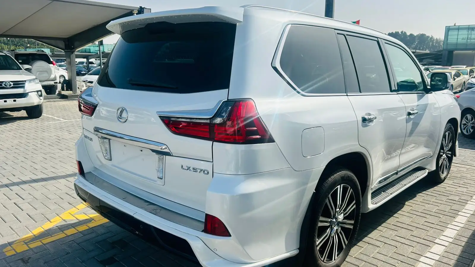 لكزس LX 2020 undefinedL