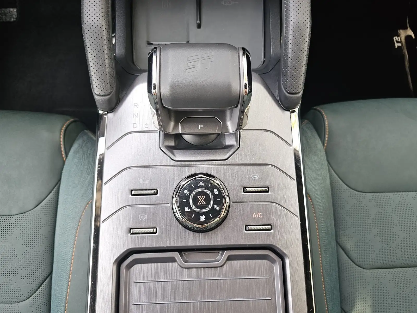 جيتور T2 2024 undefinedL