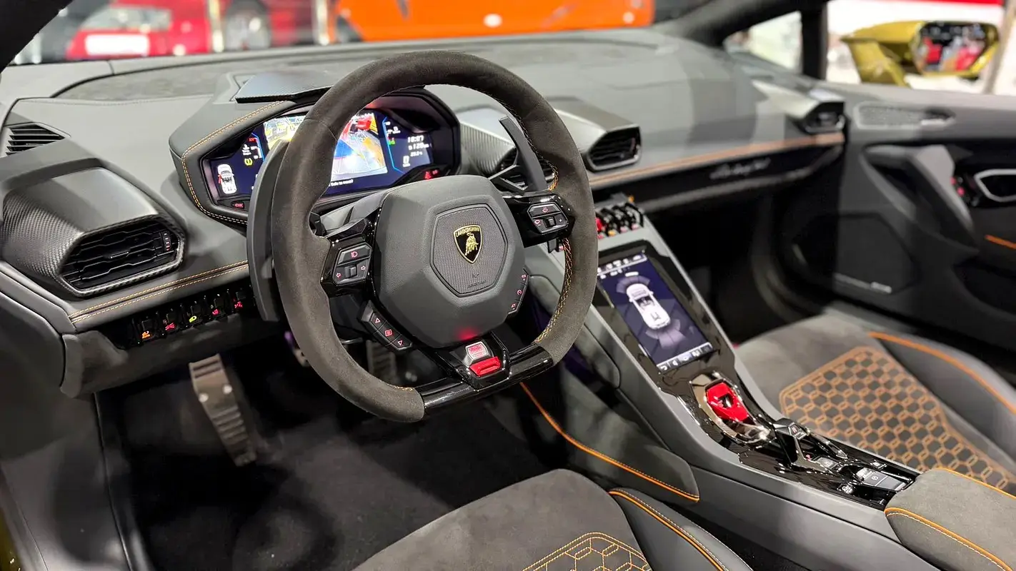 Lamborghini Huracan 2024