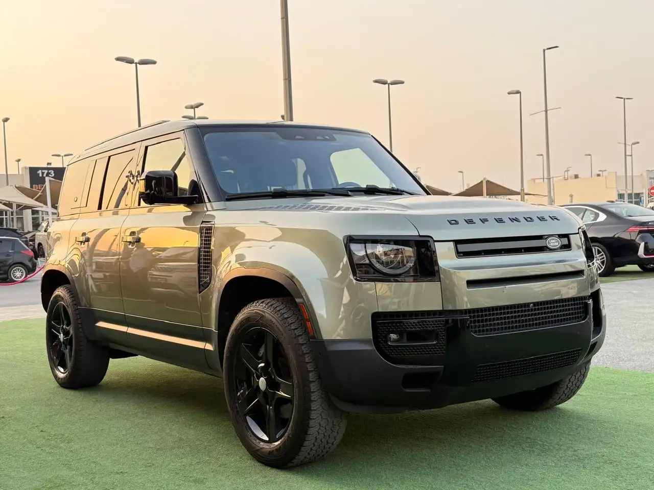 Land Rover Defender 2020