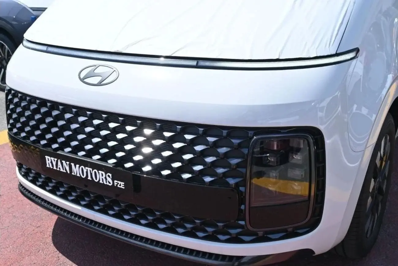 Hyundai Staria 2025 3.5L