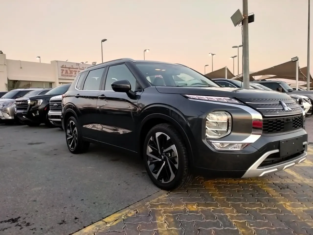 Mitsubishi Outlander 2024