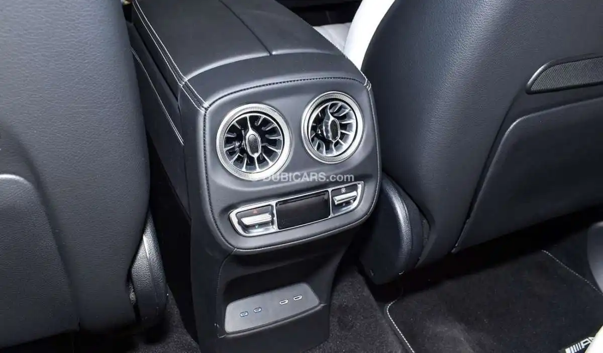 Mercedes Benz G Class 2025 4L