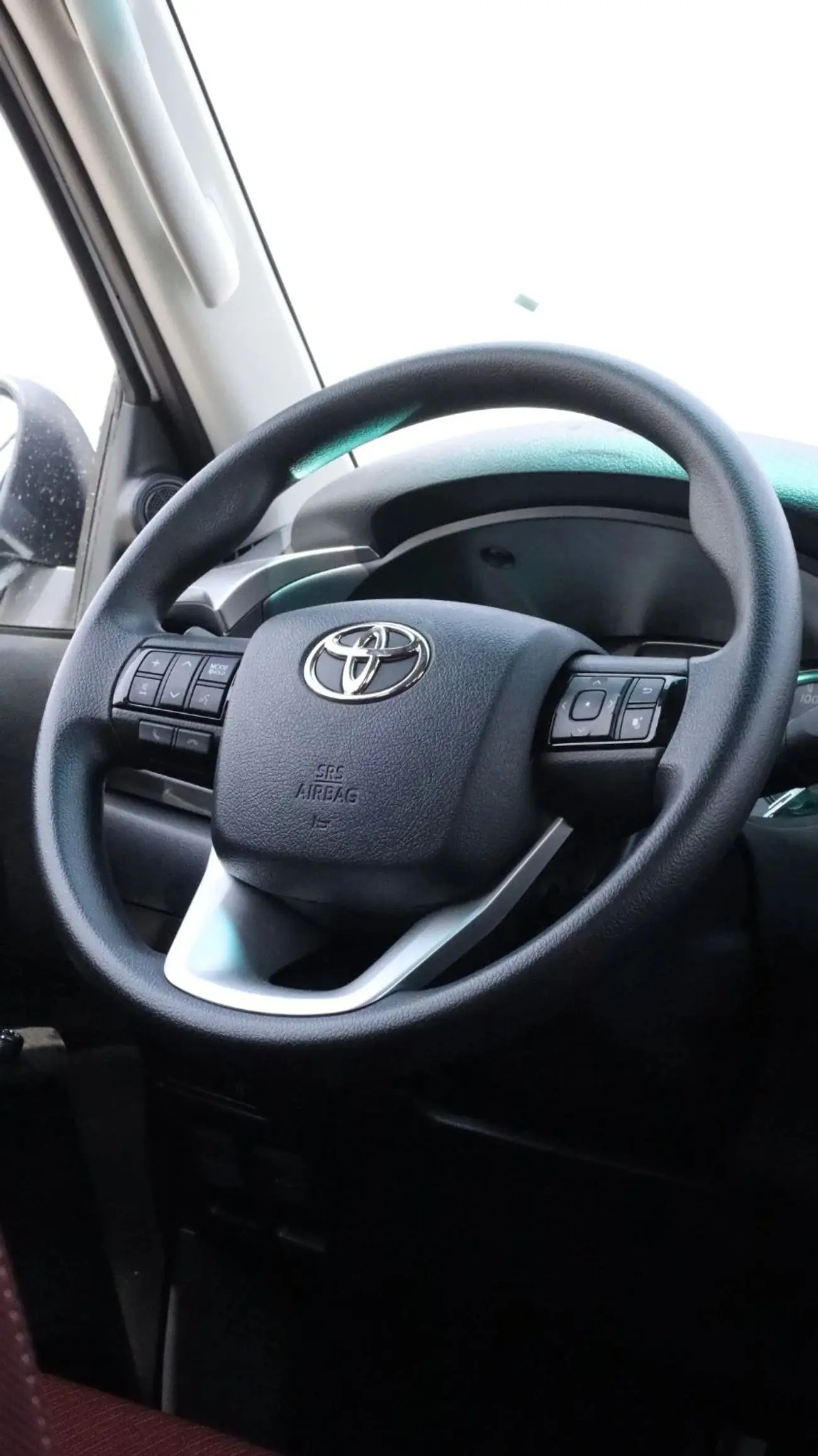 Toyota Hilux 2025 2.7L