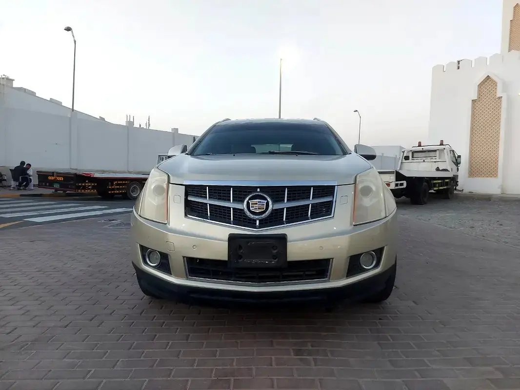 كاديلاك SRX 2010