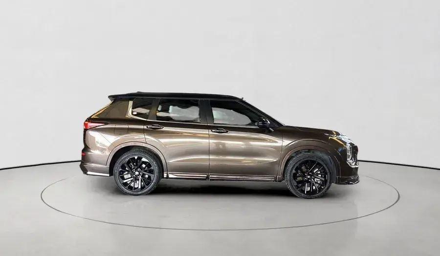 Mitsubishi Outlander 2024 2.5L