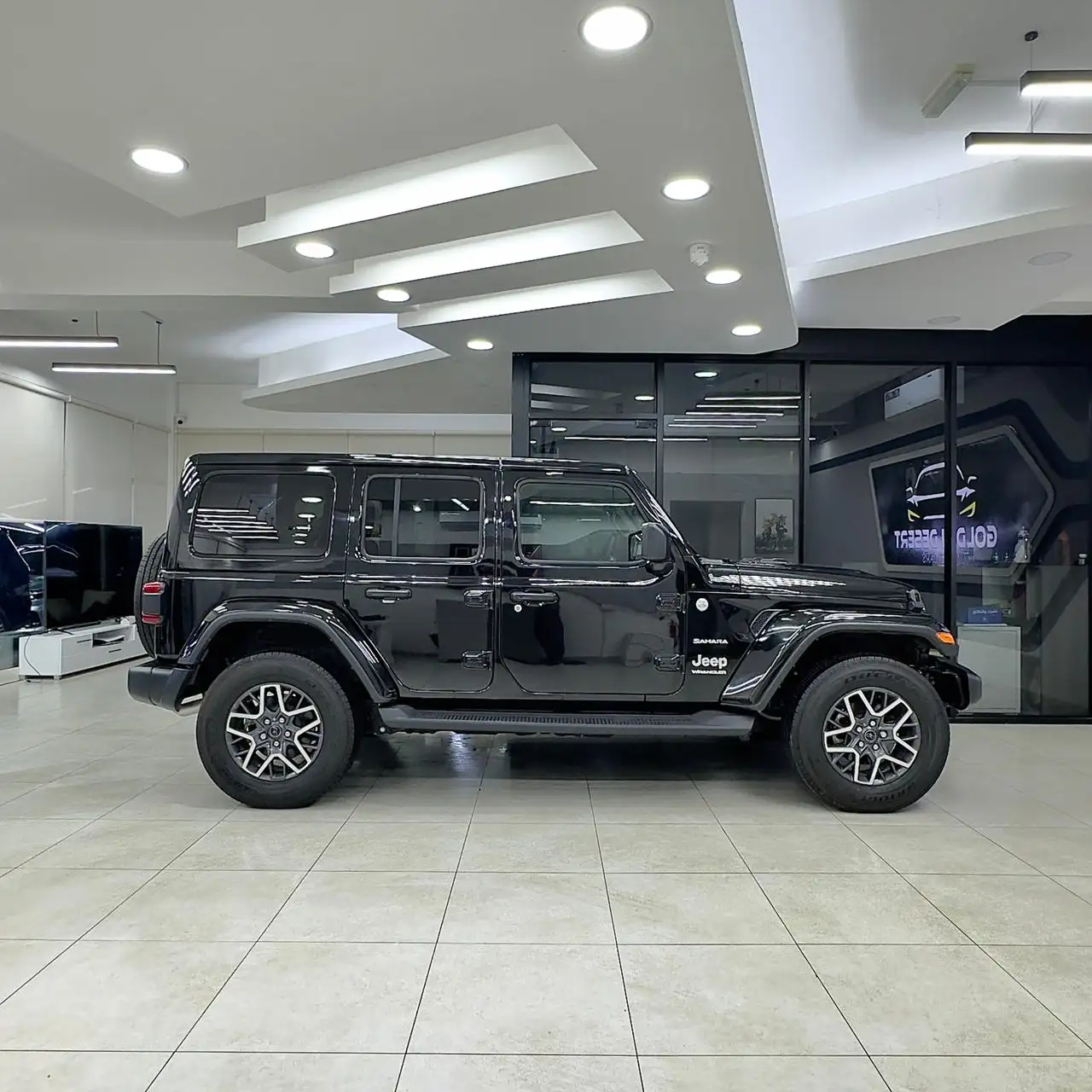 Jeep Wrangler 2024 2L