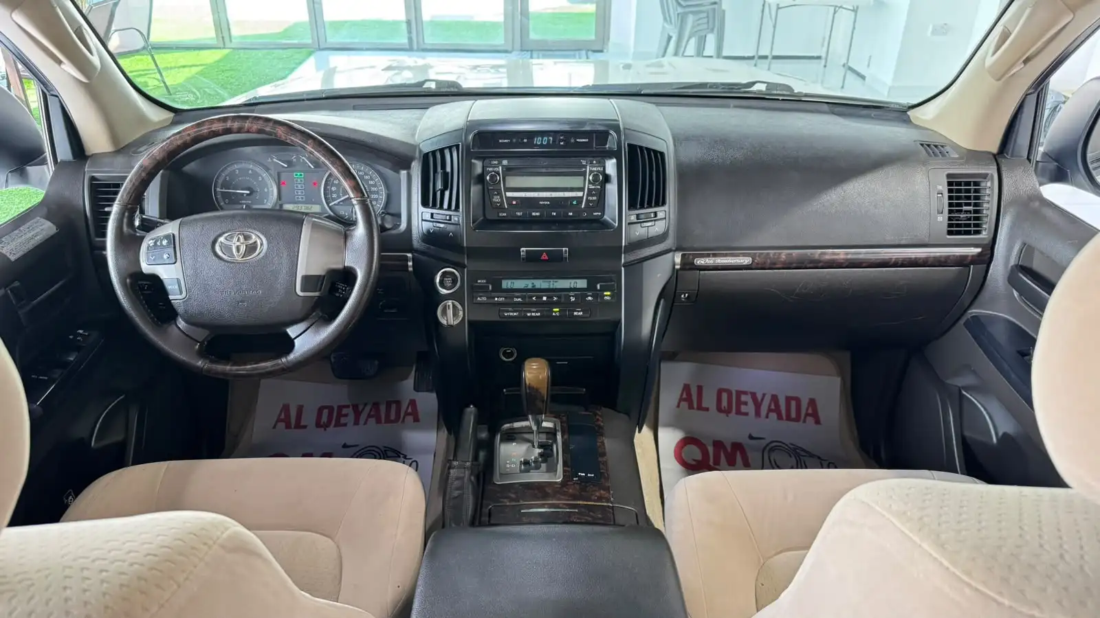 Toyota Land Cruiser 2011