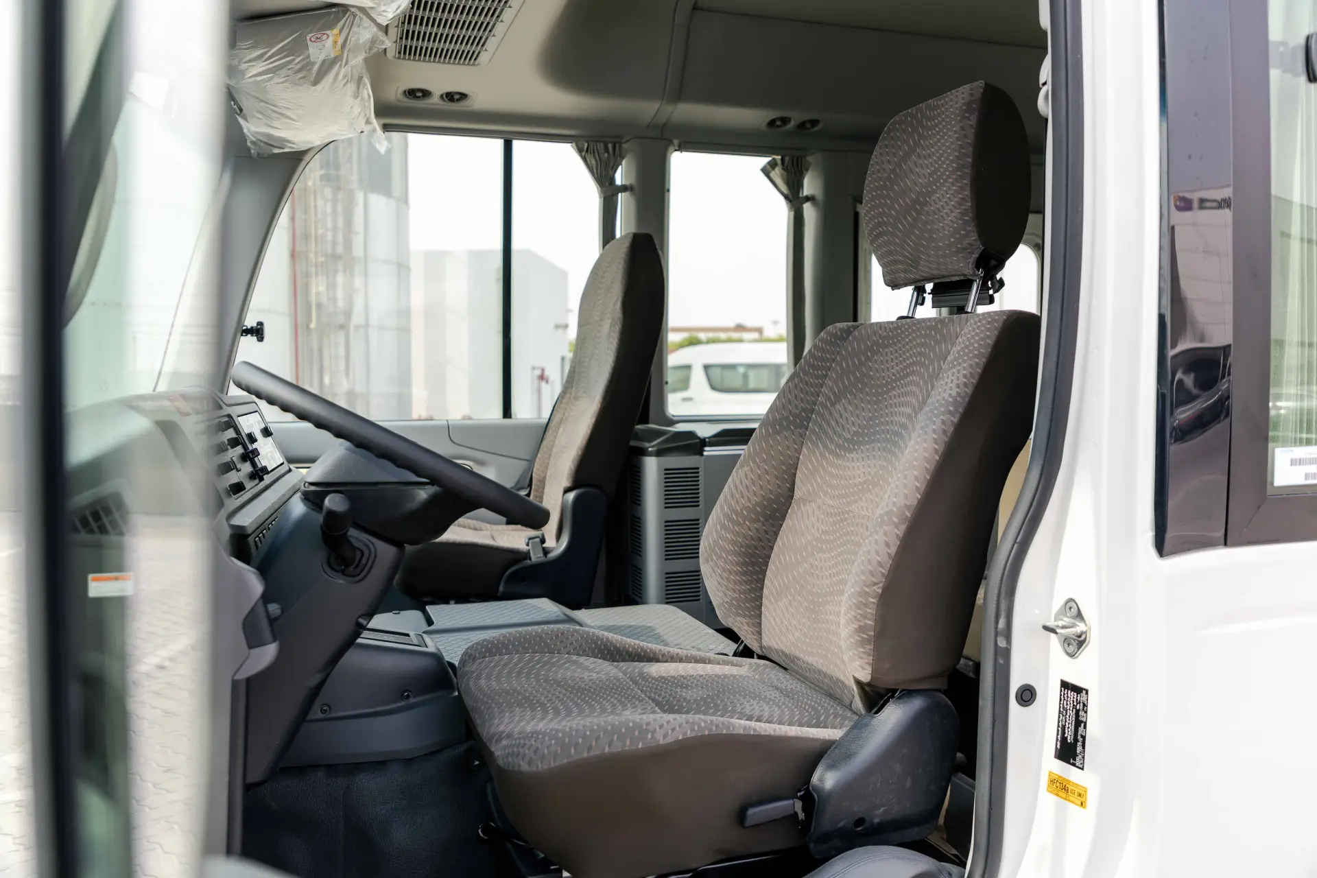 Toyota Coaster 2025 2.8L