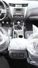 نيسان نافارا 2023 2.5L