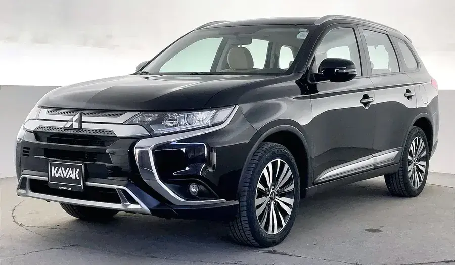 ميتسوبيشي آوتلاندر 2023