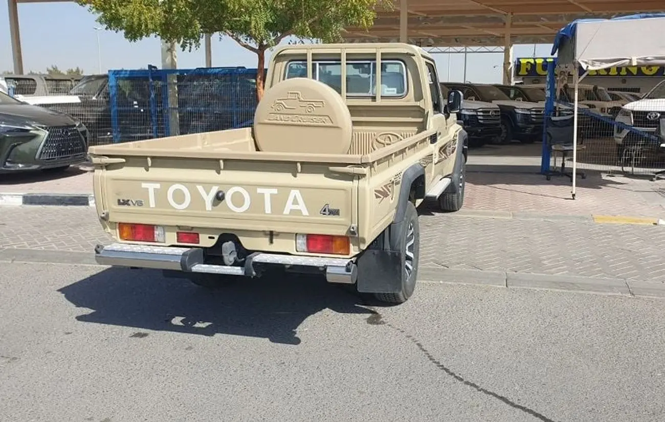 Toyota Land Cruiser Pick Up 2025 4L