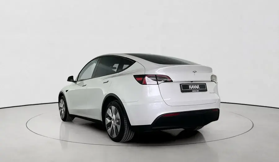 تسلا موديل Y 2024