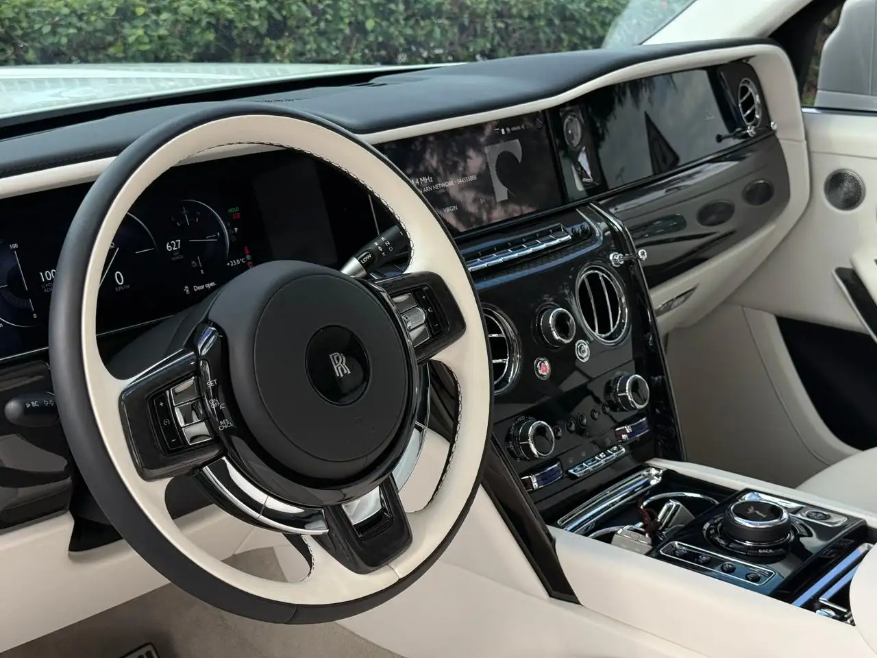 رولز رويس كولينان 2025