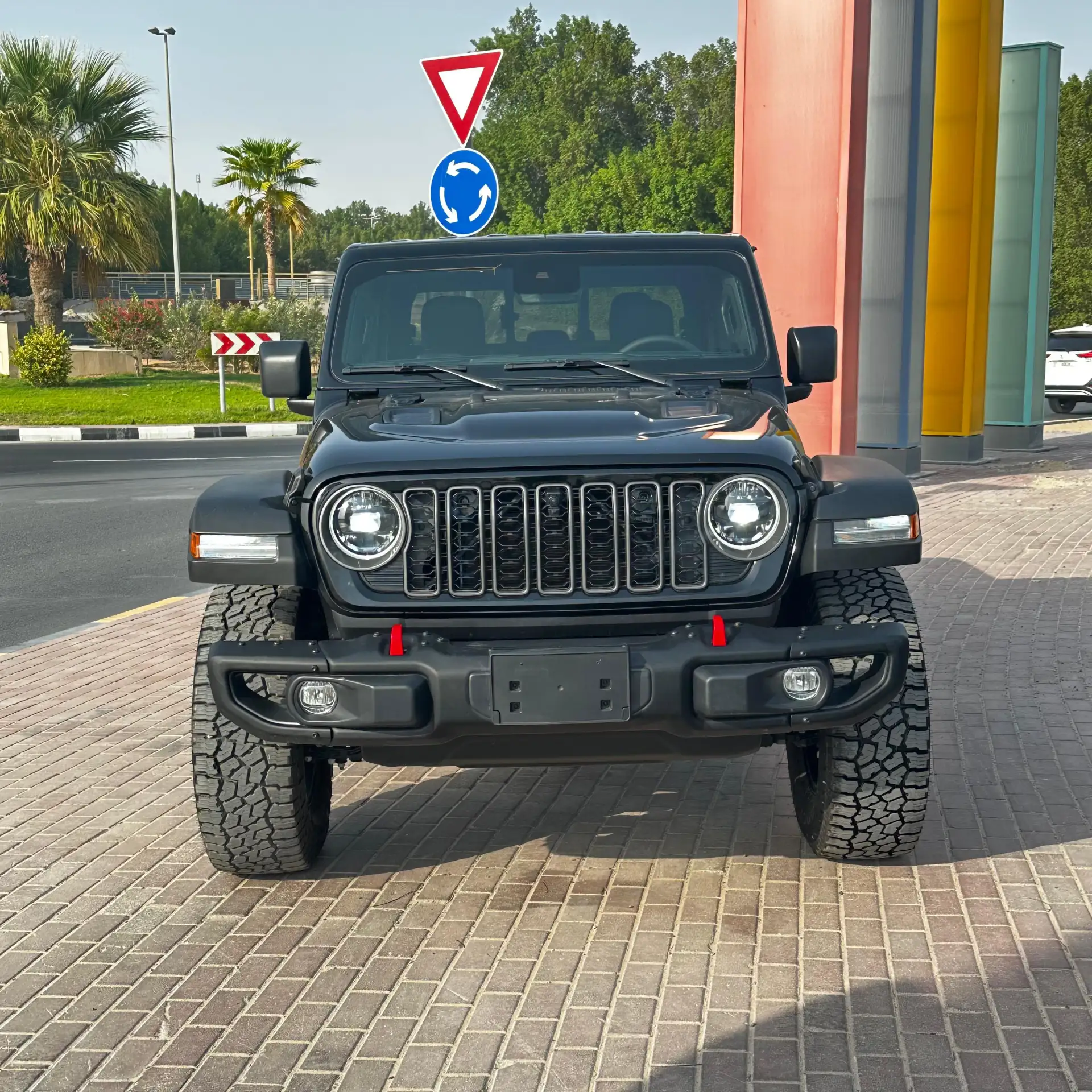 جيب جلادياتور 2025 3.6L