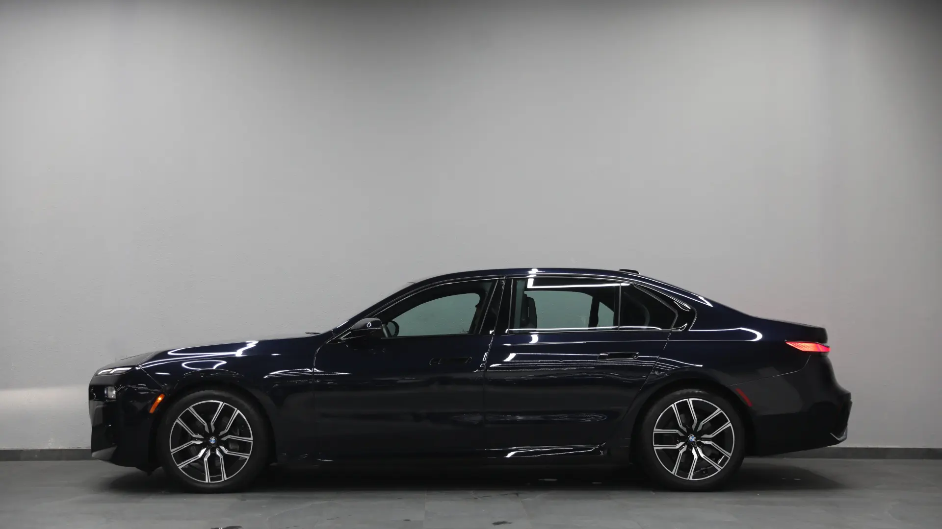 BMW 7 Series 2024 3L