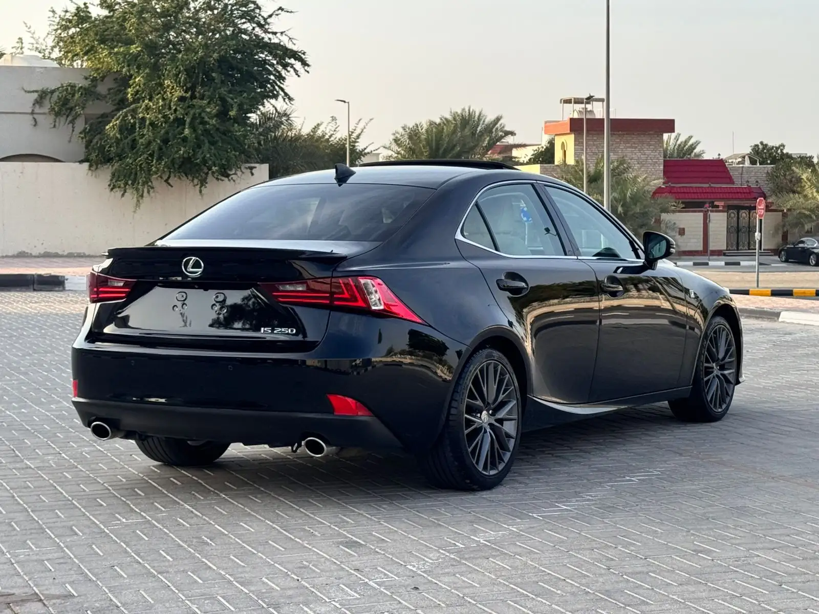 Lexus IS 2014 2.5L