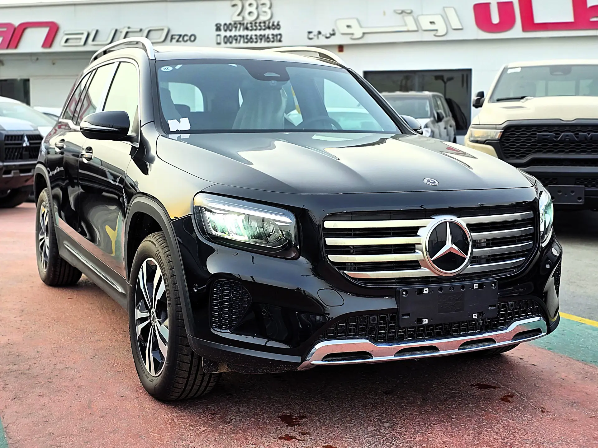 Mercedes Benz GLB Class 2025