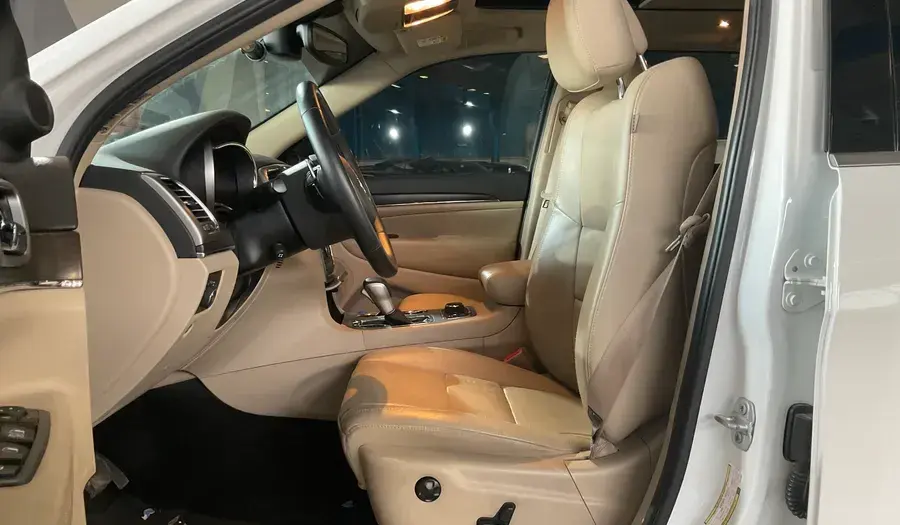 جيب جراند شيروكي 2018