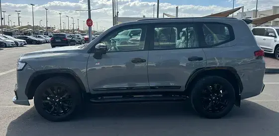 تويوتا لاند كروزر 2010