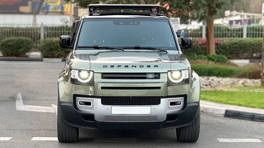 Land Rover Defender 2023