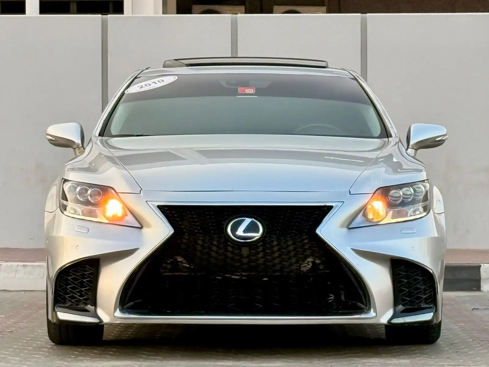 Lexus LS 2010 undefinedL