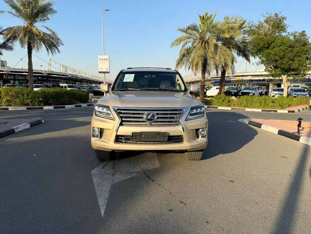 Lexus LX 2013