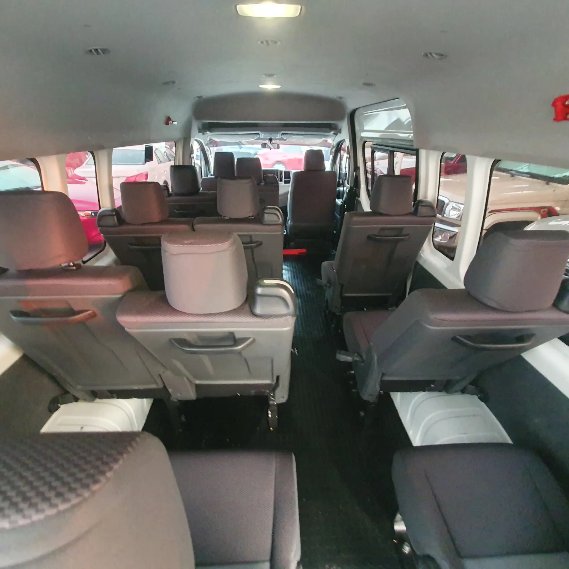 Toyota Hiace 2022 3.5L