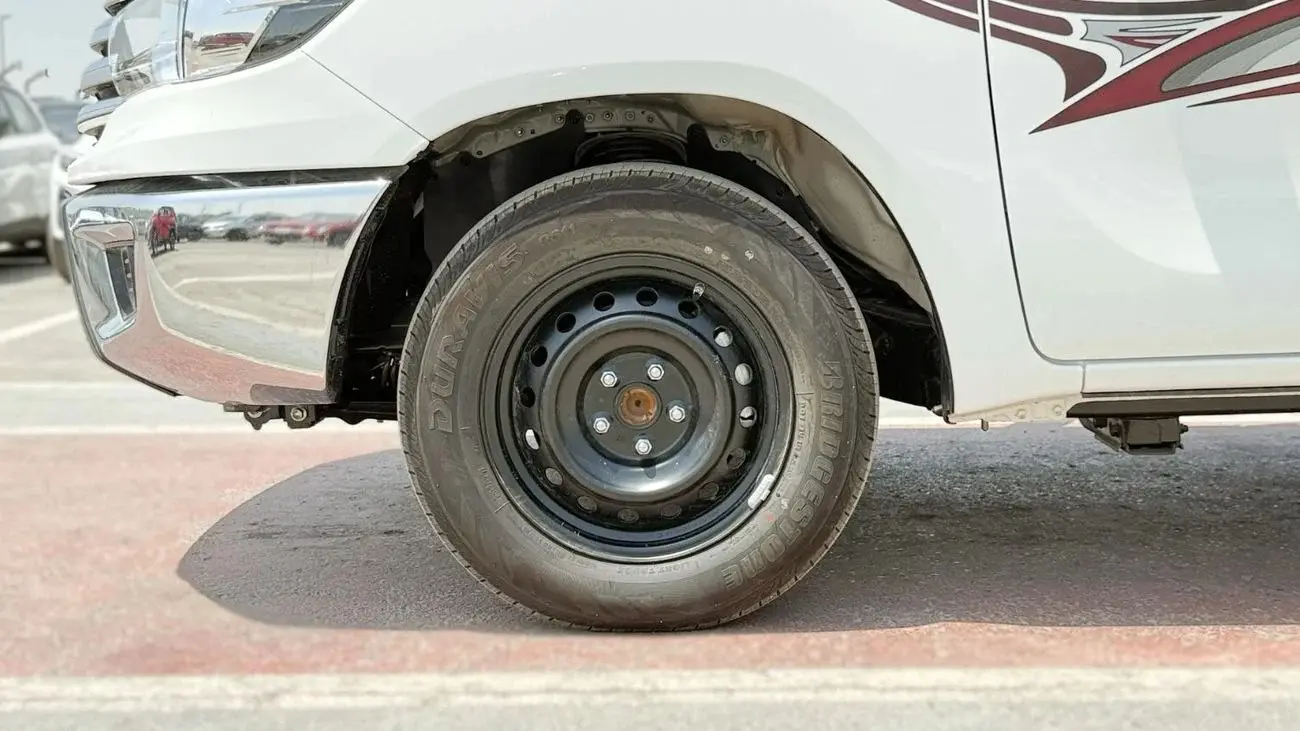 تويوتا هيلوكس 2025 2.4L