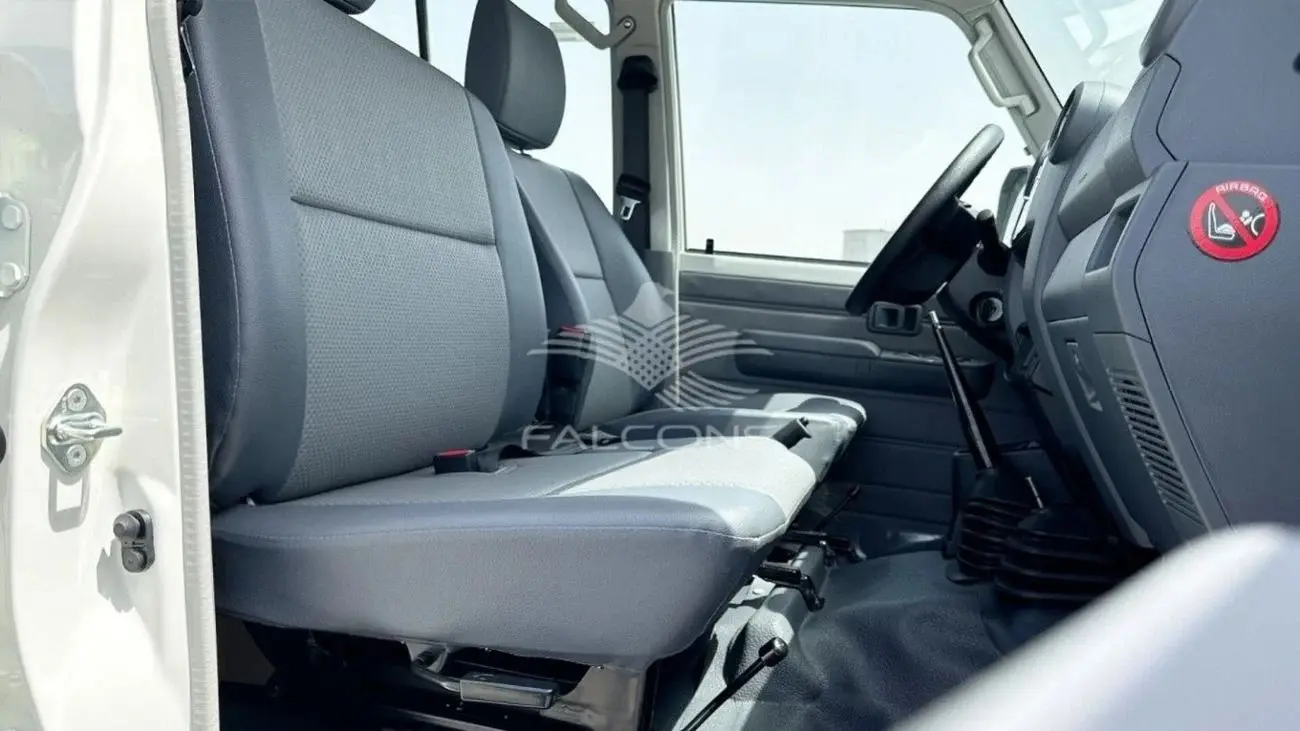 تويوتا لاند كروزر بيك آب 2024 4L