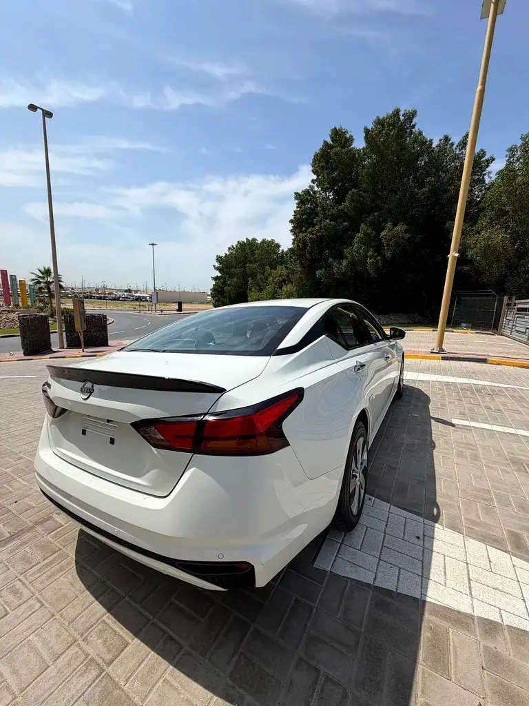 Nissan Altima 2023
