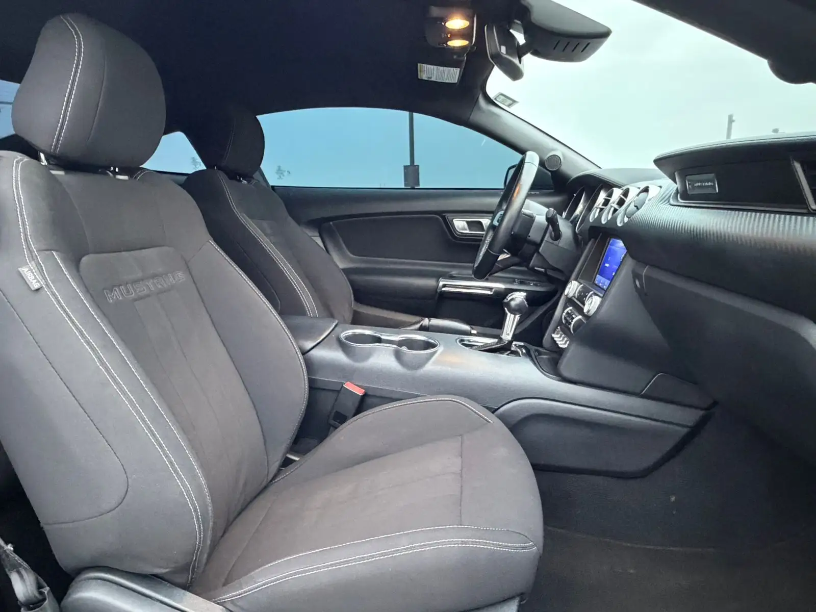 Ford Mustang 2022 2.3L