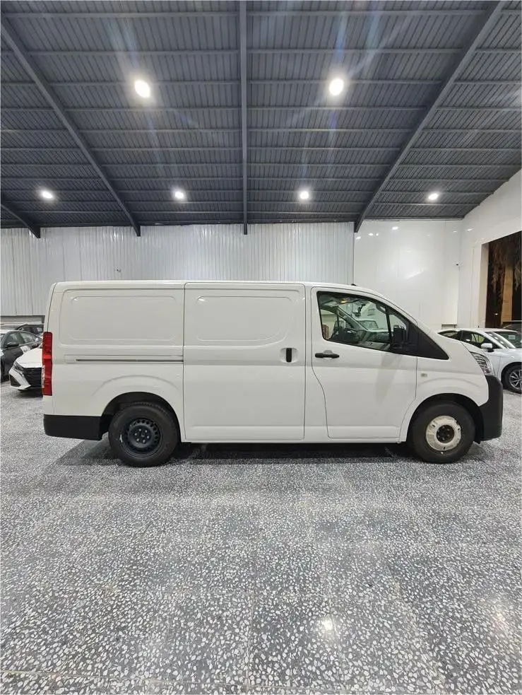 Toyota Hiace 2026 2.7L