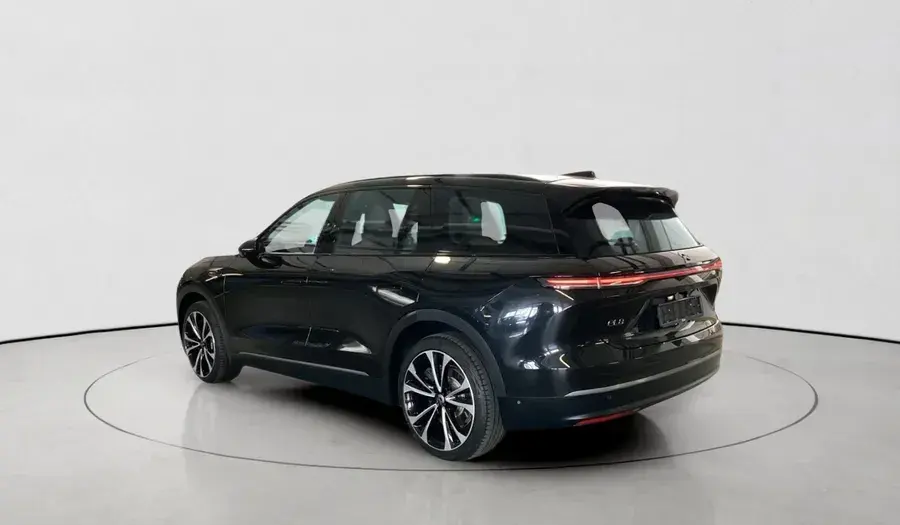 Nio EL8 2024