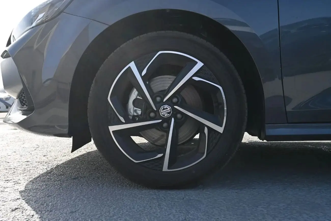 أم جي GT 2024 1.5L