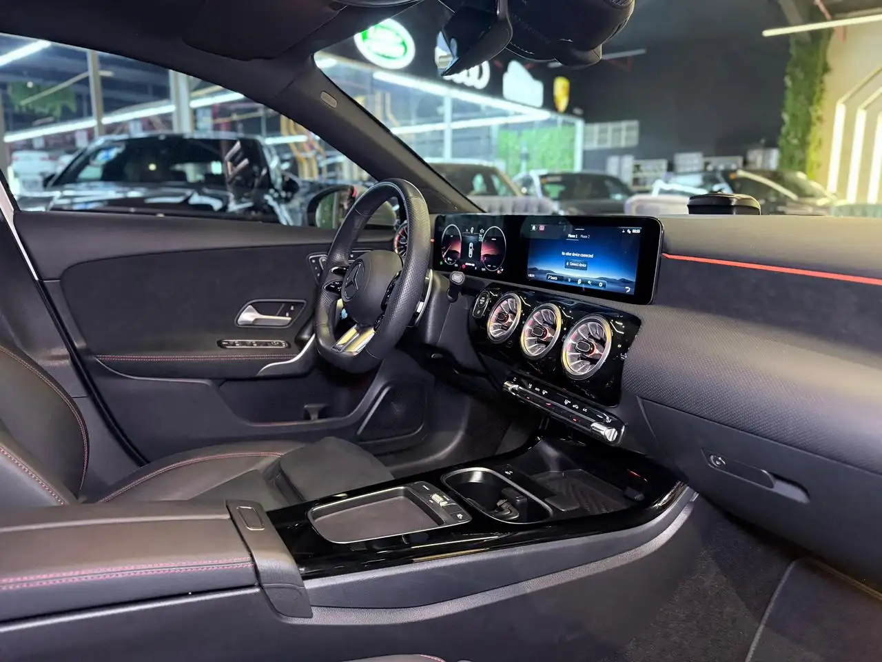 مرسيدس بنز A Class AMG 2024 2L