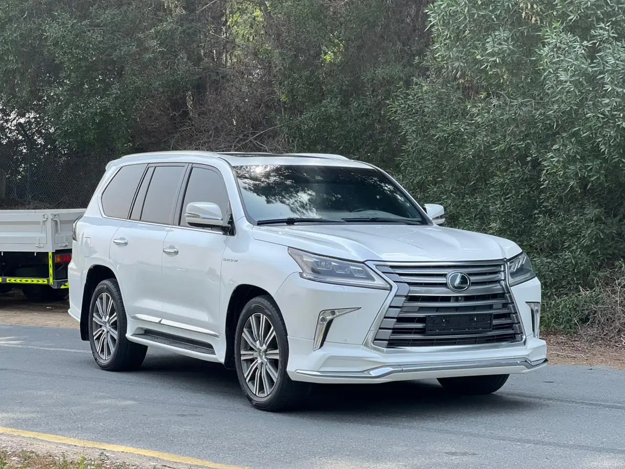لكزس LX 2019 5700L
