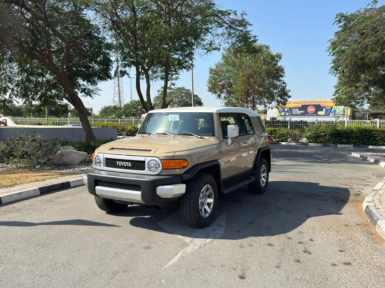 تويوتا اف جي كروزر 2023