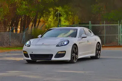 Porsche Panamera 2011 4.8L