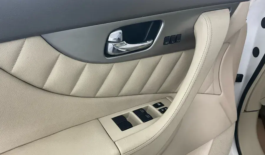 إنفينيتي Q70 2019 3.7L