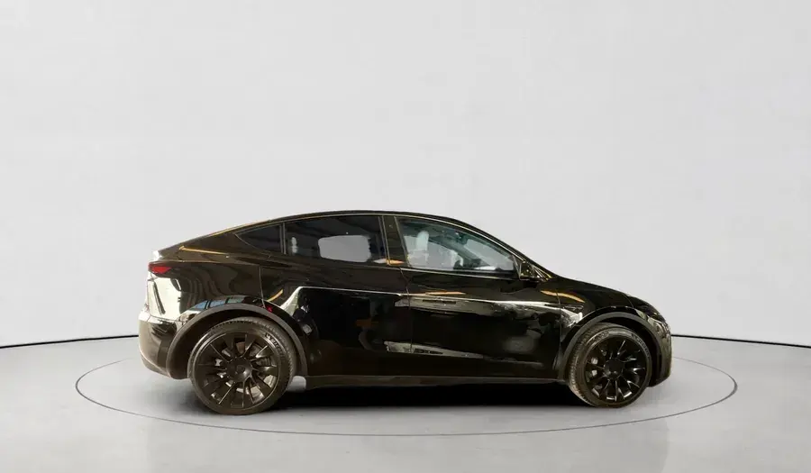 تسلا موديل Y 2023