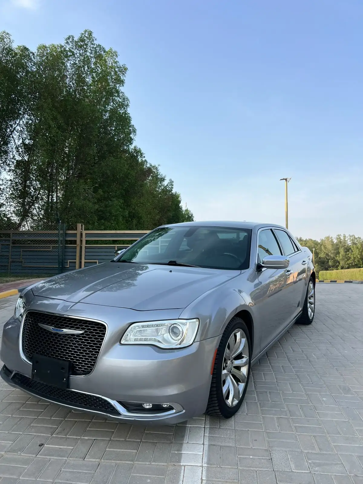كرايسلر 300C 2017
