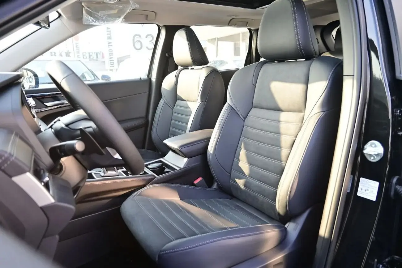 ميتسوبيشي آوتلاندر 2025 2.5L